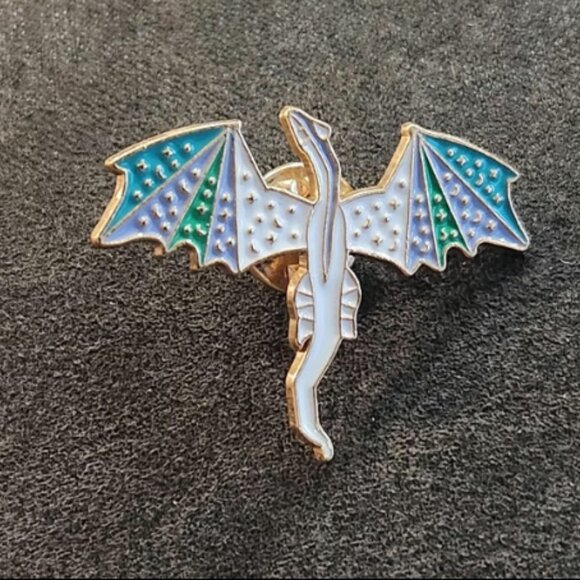 White Dragon Pin - Picture 1 of 2